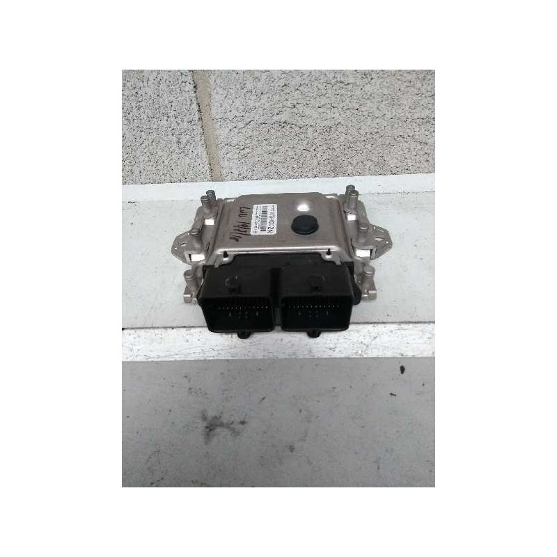 Recambio de centralita motor uce para opel agila b 1.2 cat (k12b / luy) referencia OEM IAM 0261S05713 3392085L00 N0