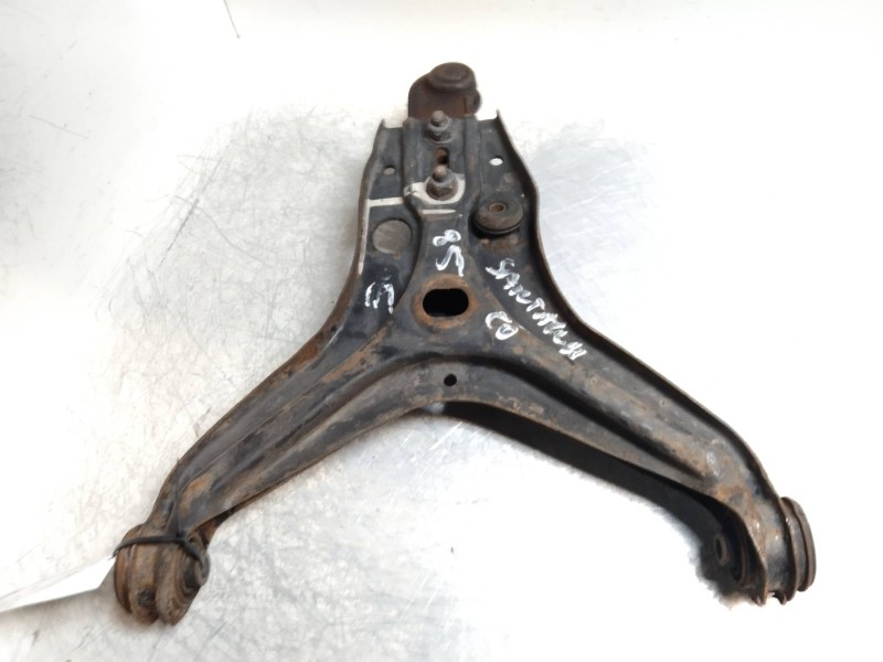 Recambio de brazo suspension inferior delantero derecho para volkswagen santana (327) 2.0 referencia OEM IAM   