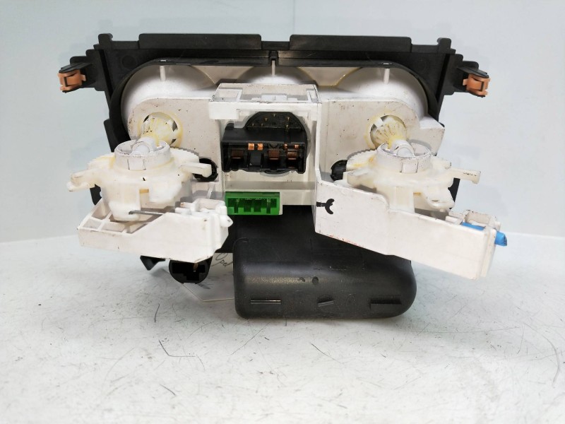 Recambio de mando calefaccion / aire acondicionado para opel agila b 1.2 cat (k12b / luy) referencia OEM IAM   