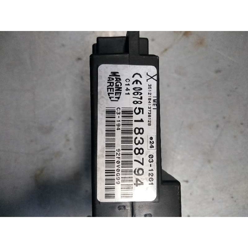 Recambio de caja reles / fusibles para fiat bravo (198) 1.6 jtdm 16v cat referencia OEM IAM 51838794 351284137336128 C141 C3194 