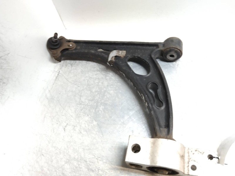 Recambio de brazo suspension inferior delantero izquierdo para volkswagen touran (1t2) highline referencia OEM IAM   