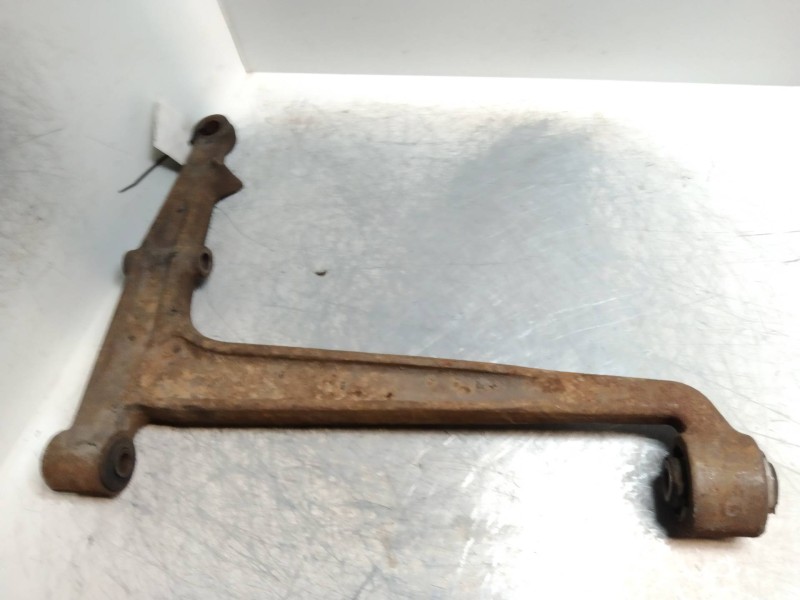 Recambio de brazo suspension inferior delantero derecho para volkswagen t4 transporter/furgoneta (mod. 1991) 2.4 diesel referenc