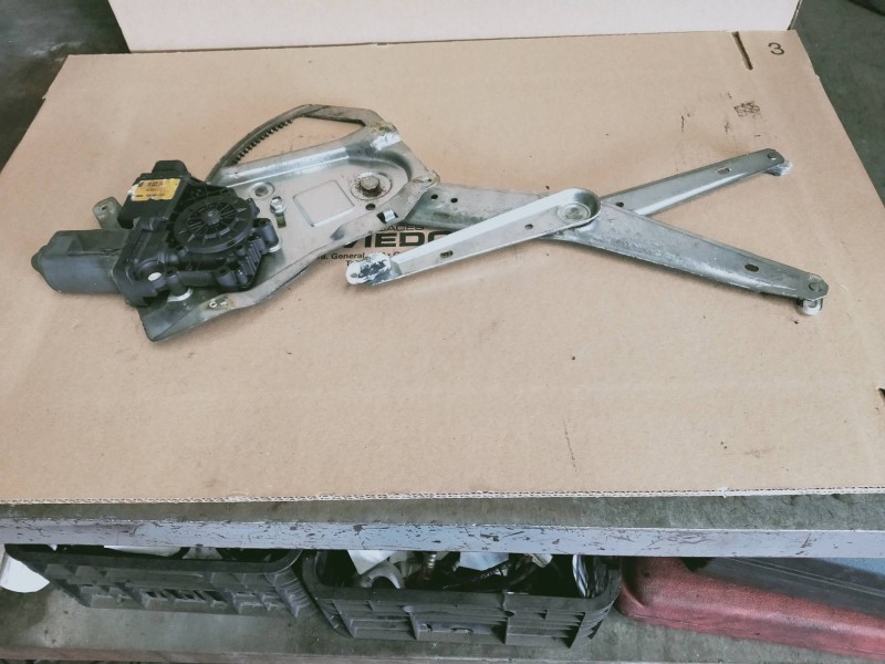 Recambio de elevalunas delantero izquierdo para opel omega b executive berlina referencia OEM IAM   4P