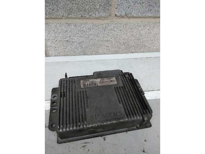 Recambio de centralita motor uce para renault clio ii fase i (b/cbo) 1.6 referencia OEM IAM S115303102B HOM7700110372 7700112340