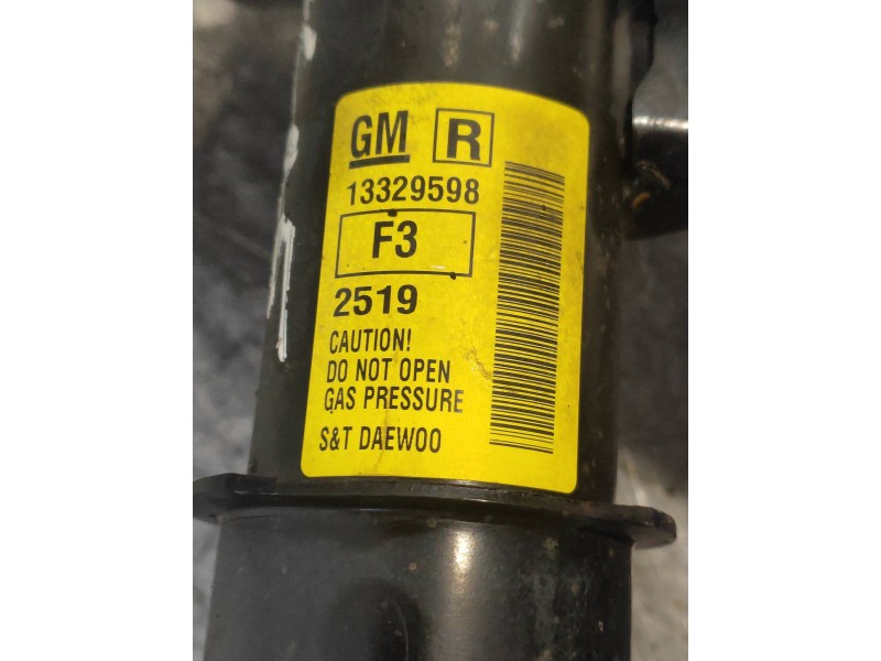 Recambio de amortiguador delantero derecho para chevrolet cruze ls referencia OEM IAM 13329598  