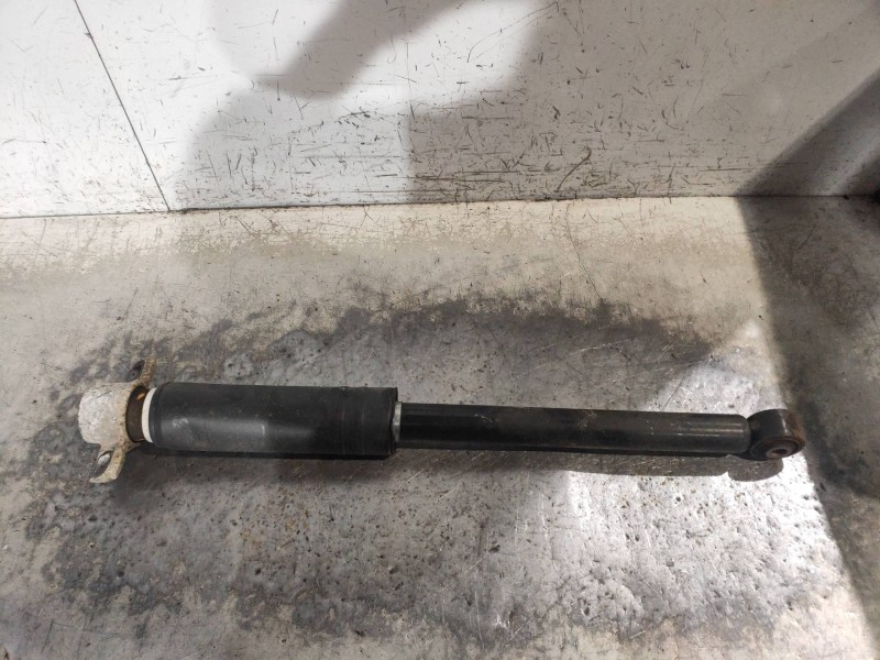 Recambio de amortiguador trasero derecho para chevrolet cruze ls referencia OEM IAM 13329527  