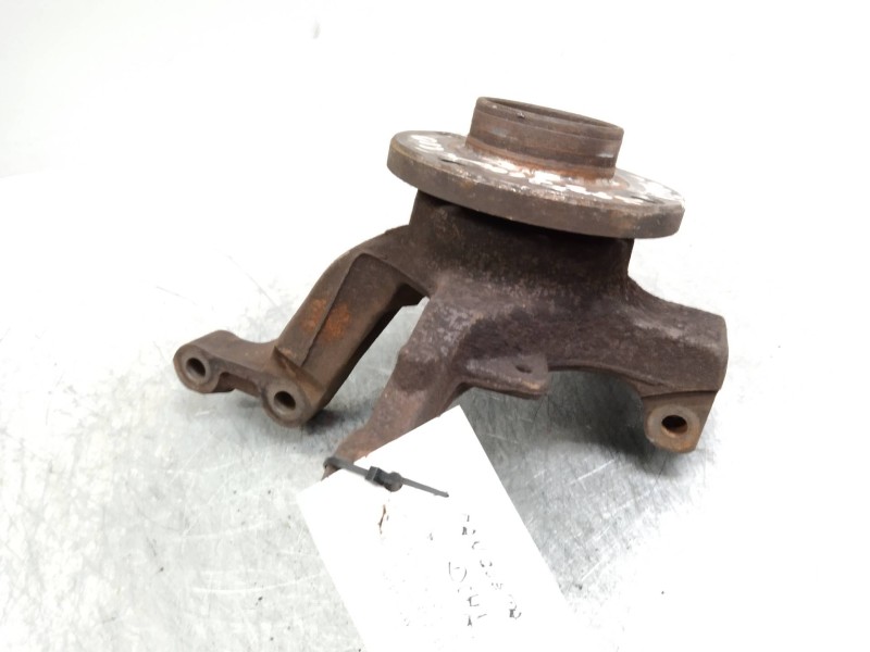 Recambio de mangueta delantera derecha para renault clio iii exception 2 referencia OEM IAM   