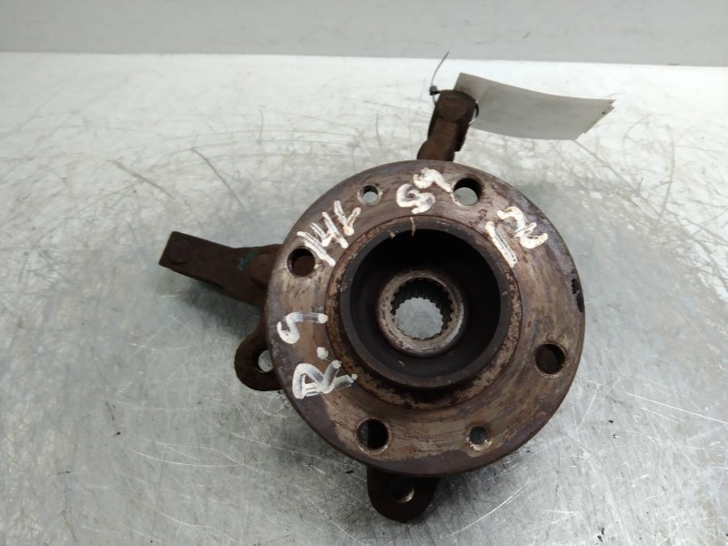 Recambio de mangueta delantera izquierda para renault 9 tse referencia OEM IAM   