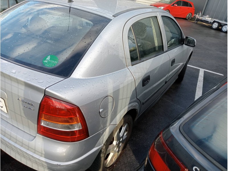 opel astra g berlina del año 1999