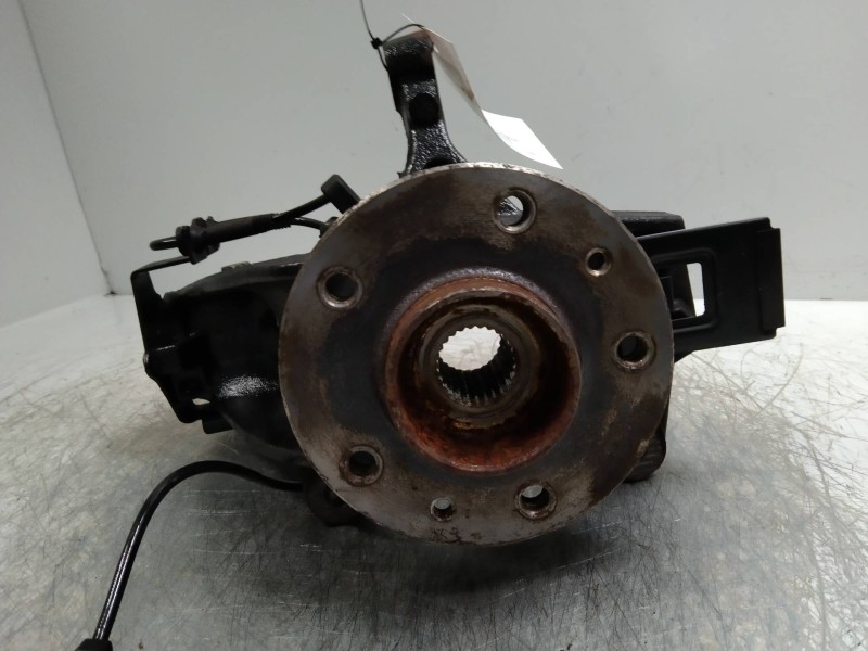 Recambio de mangueta delantera izquierda para renault clio iv renault sport referencia OEM IAM   