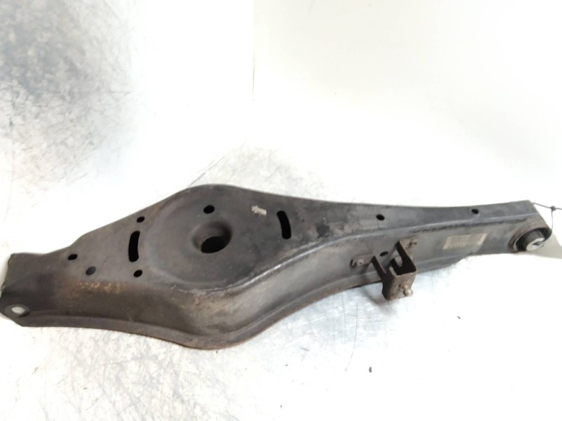 Recambio de brazo suspension inferior trasero derecho para volkswagen golf v berlina (1k1) 2.0 tdi referencia OEM IAM   