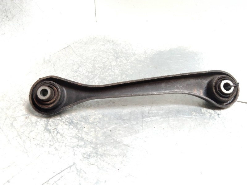 Recambio de brazo suspension inferior trasero izquierdo para volkswagen golf v berlina (1k1) gti referencia OEM IAM   