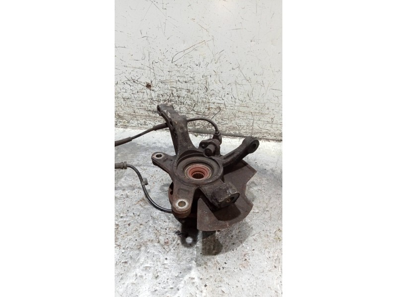 Recambio de mangueta delantera derecha para chevrolet kalos 1.4 se referencia OEM IAM   