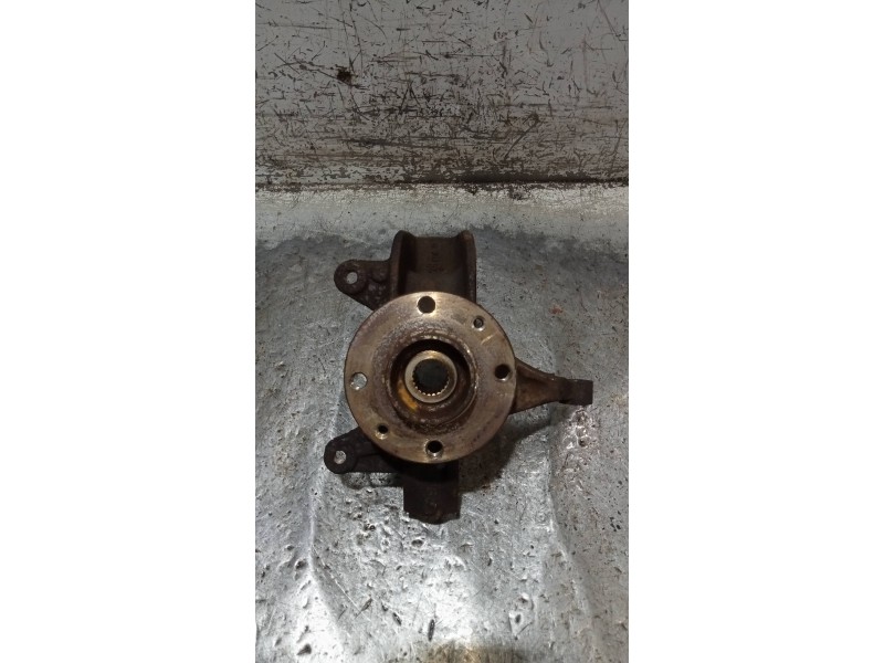 Recambio de mangueta delantera izquierda para renault megane ii berlina 3p luxe privilege referencia OEM IAM   