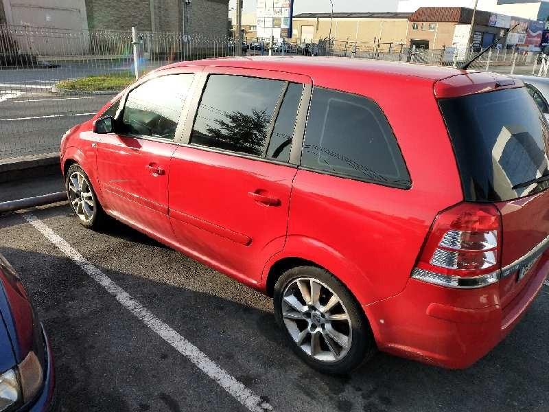 opel zafira b del año 2009