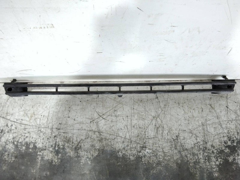 Recambio de rejilla delantera para renault clio i fase i+ii (b/c57) 1.4 referencia OEM IAM 7700795694  