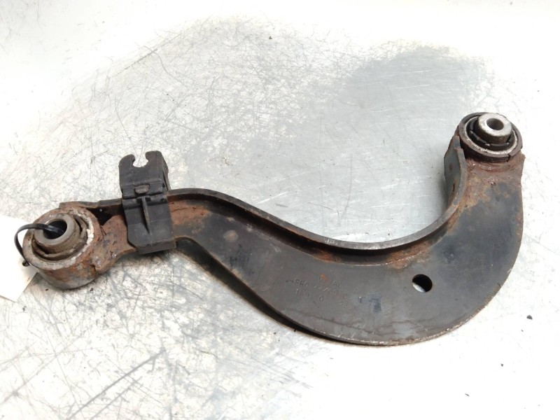Recambio de brazo suspension superior trasero izquierdo para volkswagen golf vi (5k1) gti referencia OEM IAM   
