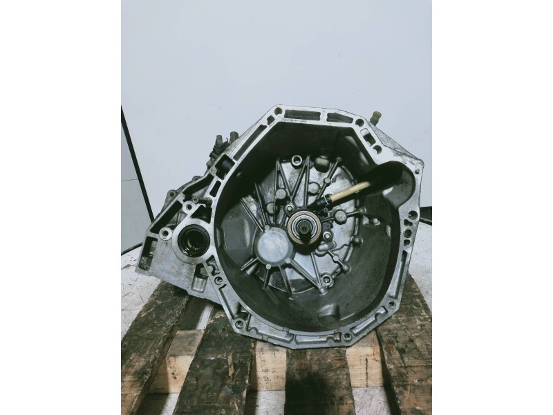 Recambio de caja cambios para renault scenic ii dynamique referencia OEM IAM TL4A015 S013784 6V