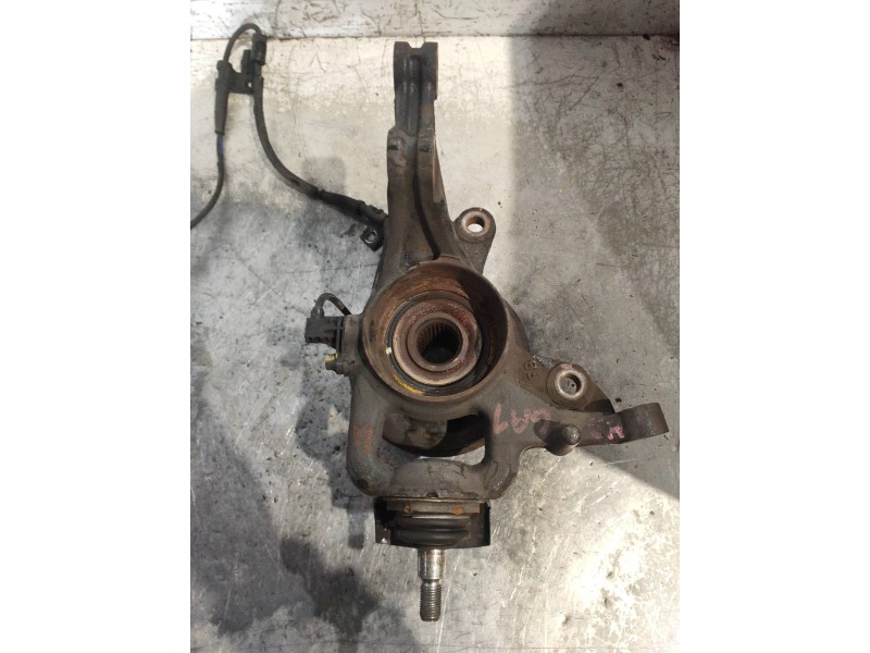 Recambio de mangueta delantera derecha para hyundai i30cw classic referencia OEM IAM   