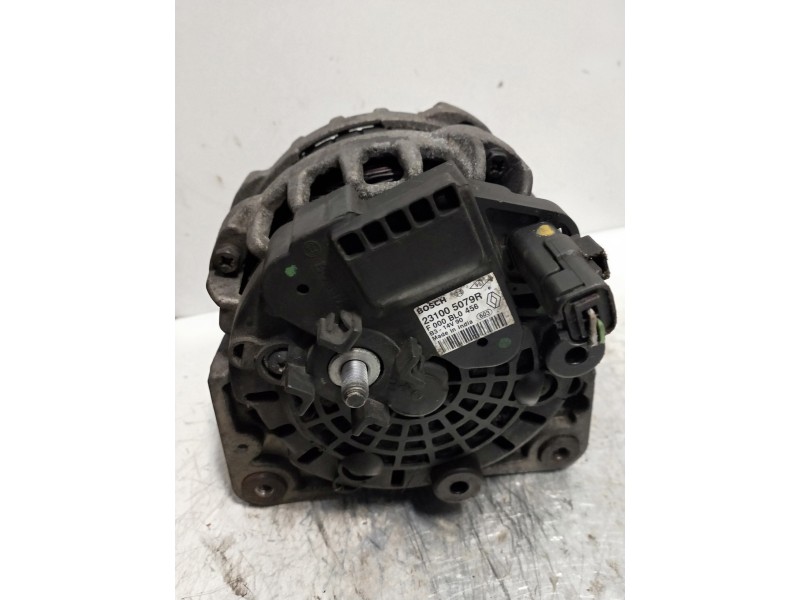 Recambio de alternador para dacia sandero stepway referencia OEM IAM 231005079R  