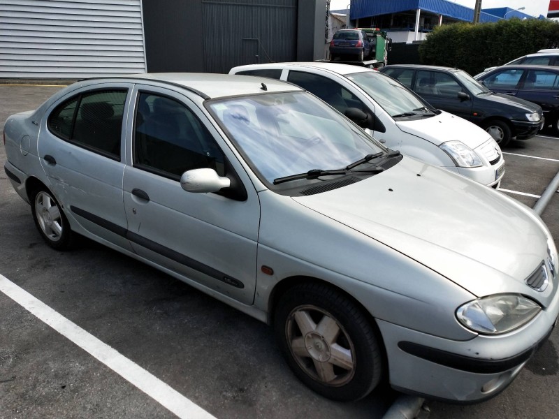renault megane i fase 2 classic (la..) del año 2000