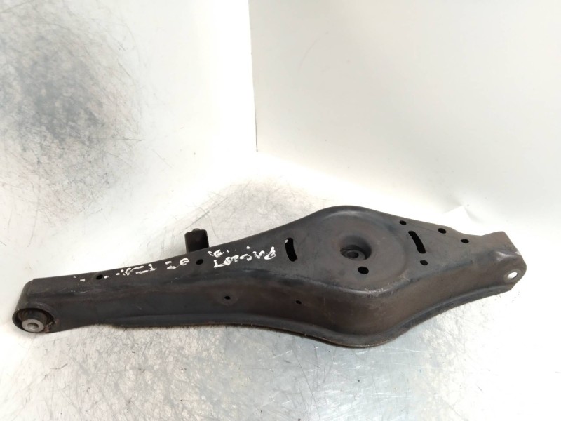 Recambio de brazo suspension inferior trasero izquierdo para volkswagen passat berlina (3c2) advance referencia OEM IAM   