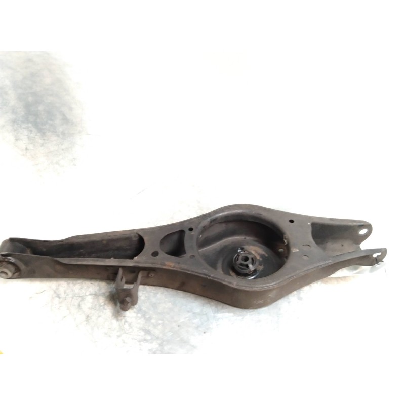 Recambio de brazo suspension inferior trasero izquierdo para volkswagen passat berlina (3c2) advance referencia OEM IAM   