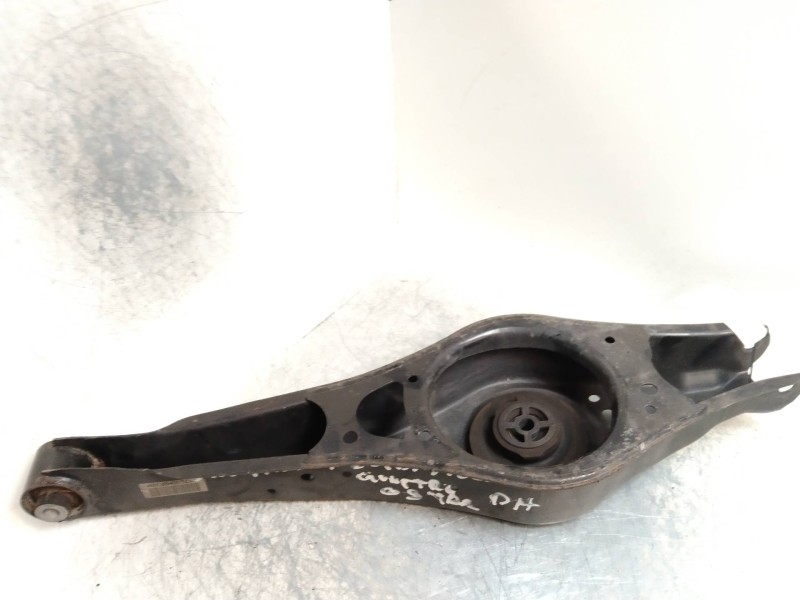 Recambio de brazo suspension inferior trasero derecho para volkswagen passat variant (3c5) 2.0 tdi referencia OEM IAM   