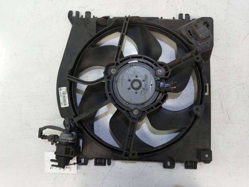 Recambio de electroventilador para renault clio iii 1.5 dci diesel fap referencia OEM IAM 8200748439 1832064000 