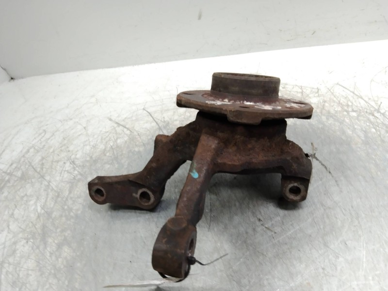 Recambio de mangueta delantera derecha para renault 9 tse referencia OEM IAM   