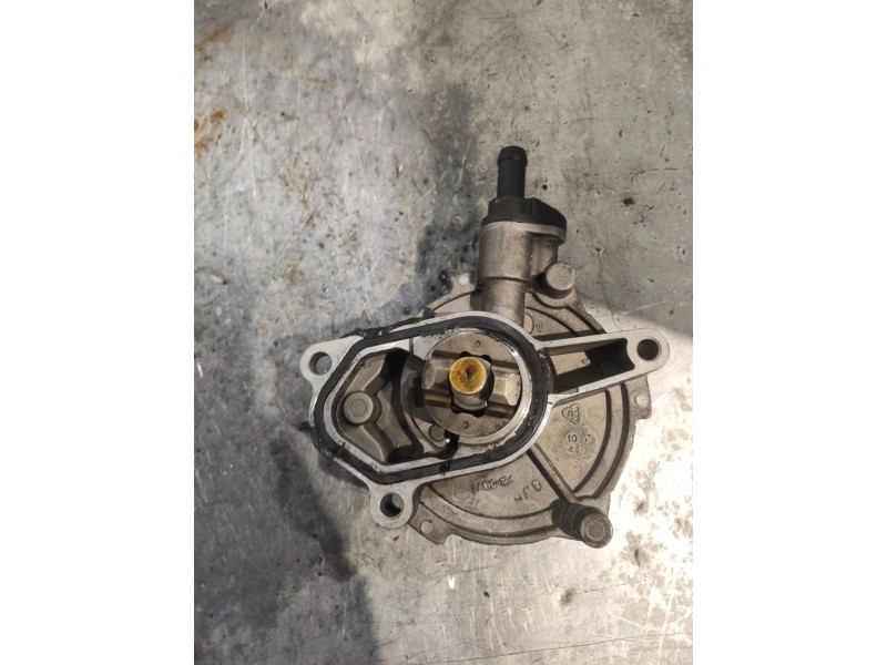 Recambio de depresor freno / bomba vacio para hyundai i30cw classic referencia OEM IAM 288102A101  