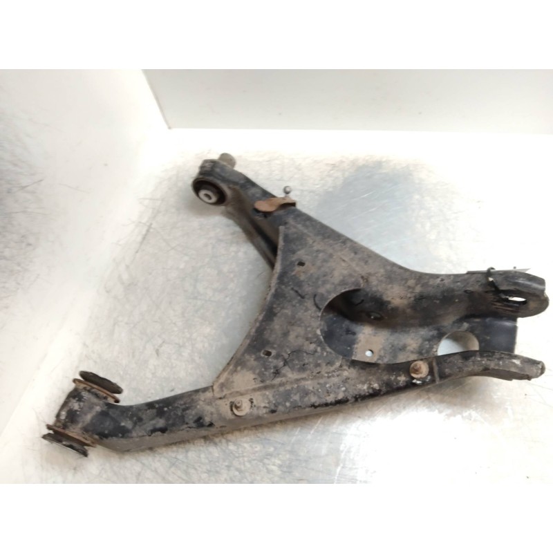 Recambio de brazo suspension superior trasero izquierdo para volkswagen passat berlina (3b3) 2.5 v6 tdi referencia OEM IAM   