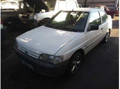 ford escort berlina/turnier del año 1992