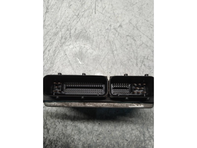 Recambio de centralita motor uce para volkswagen golf iv berlina (1j1) highline referencia OEM IAM 0281010112 038906012L 28SA402