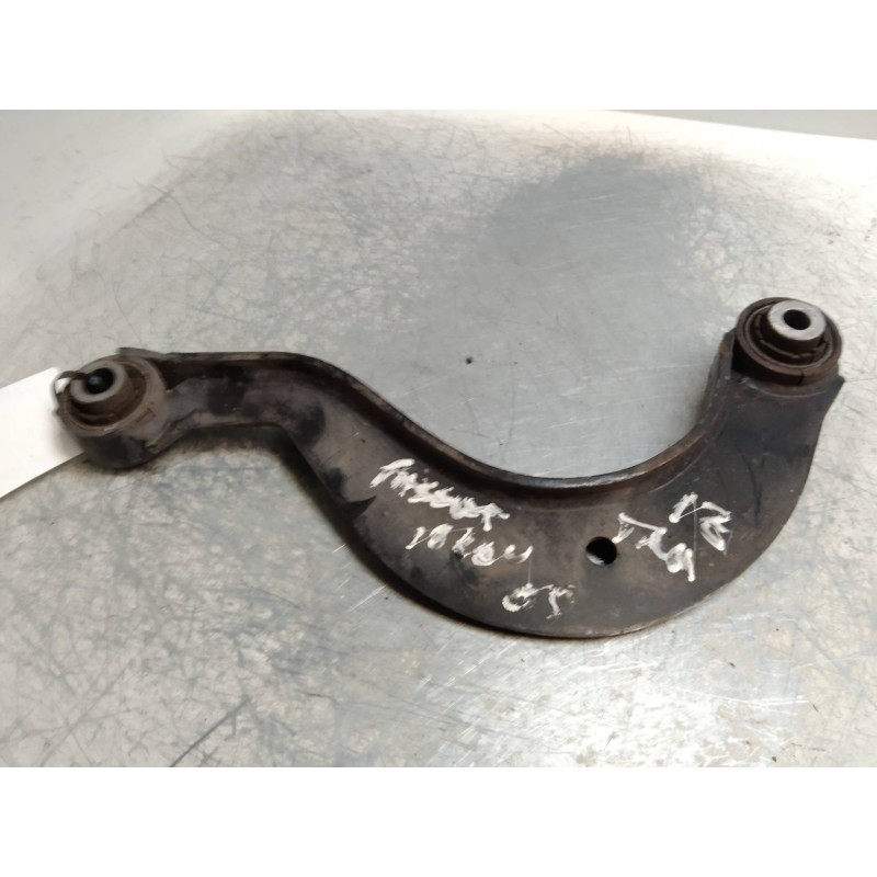 Recambio de brazo suspension superior trasero izquierdo para volkswagen passat variant (3c5) 2.0 tdi referencia OEM IAM   