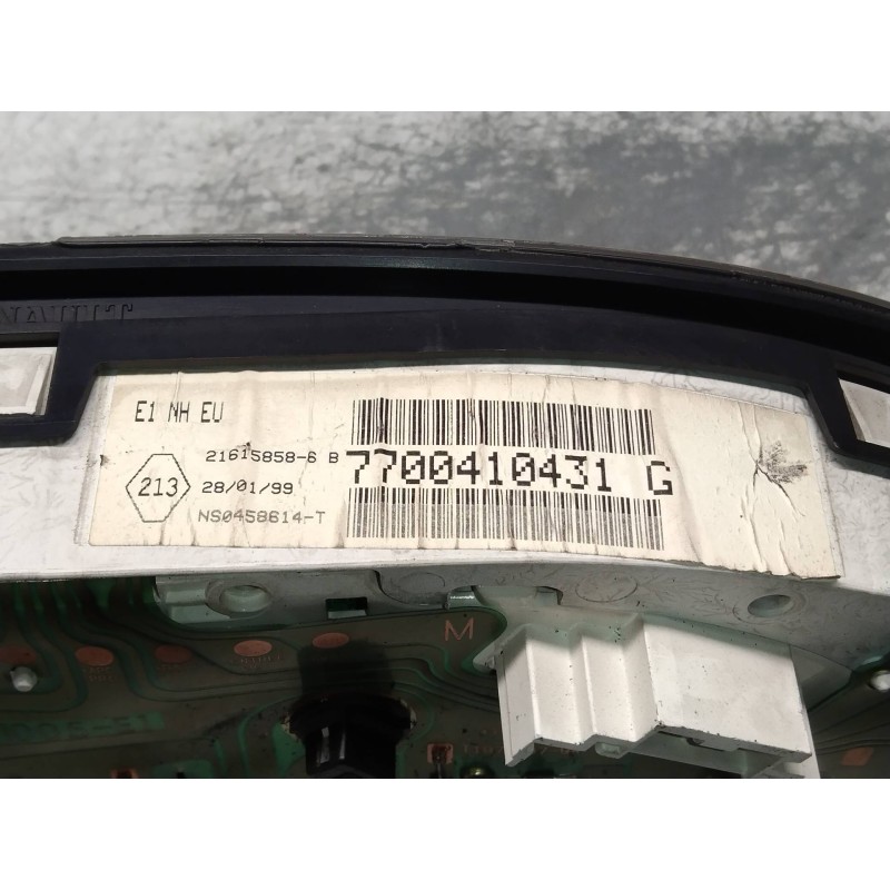 Recambio de cuadro instrumentos para renault clio ii fase i (b/cbo) 1.9 d referencia OEM IAM 7700410431G 216158586B 