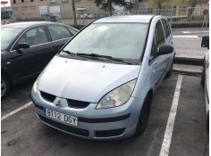 mitsubishi colt berlina 5 (z30a) del año 2005