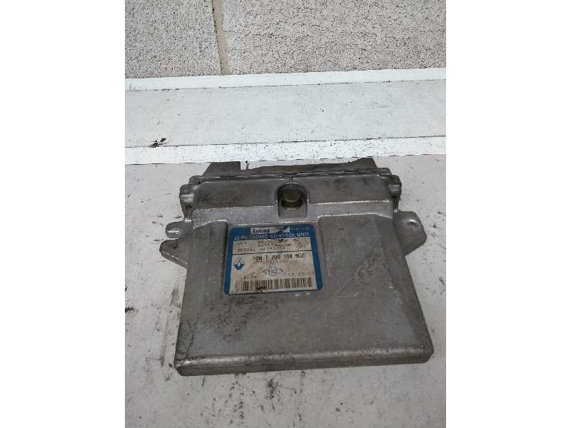Recambio de centralita motor uce para renault clio ii fase i (b/cbo) 1.9 diesel referencia OEM IAM R04080009F HOM7700104956 7700
