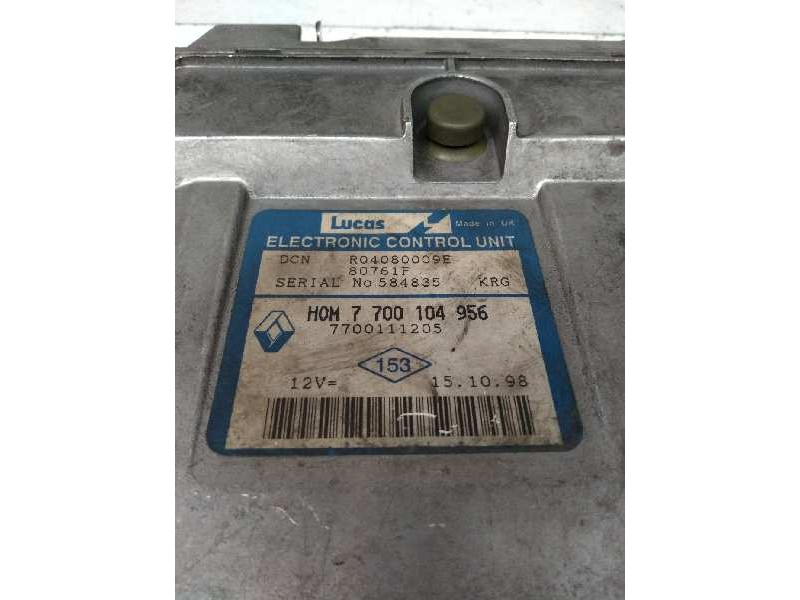 Recambio de centralita motor uce para renault clio ii fase i (b/cbo) referencia OEM IAM R04080009E HOM7700104956 7700111205 8076 Recambio de centralita motor uce para renault clio ii fase i (b/cbo) referencia OEM IAM R04080009E HOM7700104956 7700111205 8076