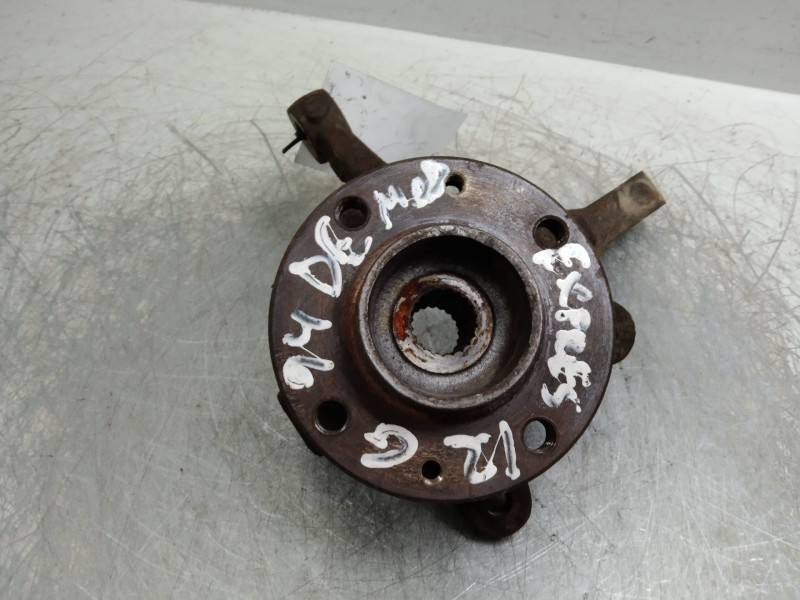 Recambio de mangueta delantera derecha para renault rapid/express (f40) 1.3 básico familiar / rl (f406) referencia OEM IAM   