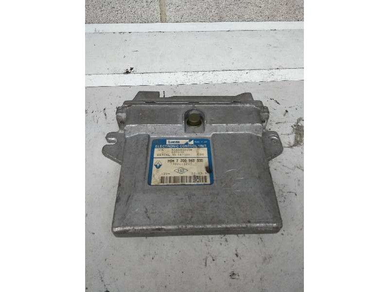 Recambio de centralita motor uce para renault kangoo (f/kc0) referencia OEM IAM R04080010F HOM7700868300 7700111207 80760H