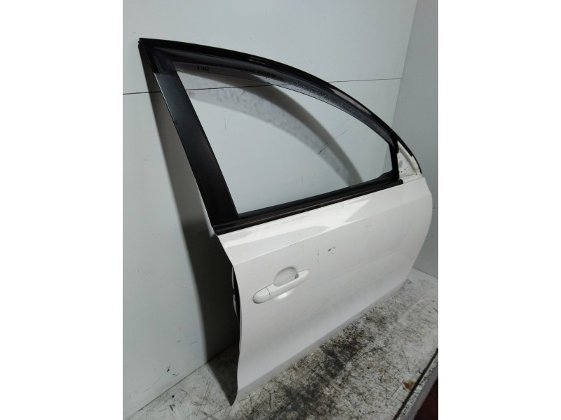 Recambio de puerta delantera derecha para hyundai i30cw classic referencia OEM IAM   5P