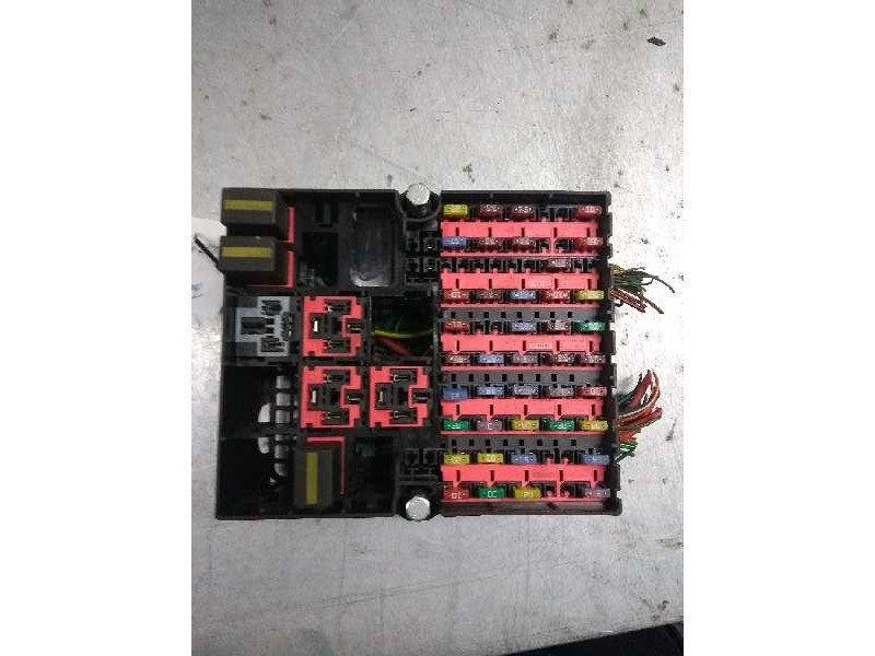 Recambio de caja reles / fusibles para ford fiesta (cbk) ghia referencia OEM IAM 44859 5S5T14401KC 