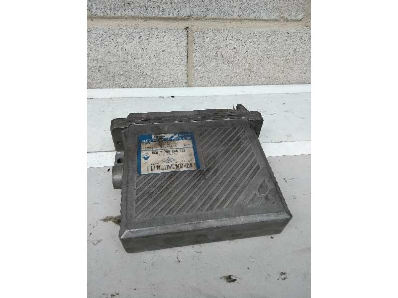 Recambio de centralita motor uce para renault megane i scenic (ja0) 1.9 turbodiesel referencia OEM IAM R04080005F HOM7700868189 