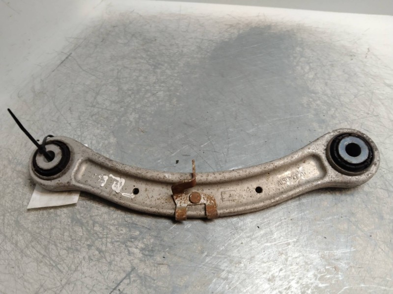Recambio de brazo suspension superior trasero izquierdo para volkswagen touareg (7la) 3.0 v6 tdi dpf referencia OEM IAM   