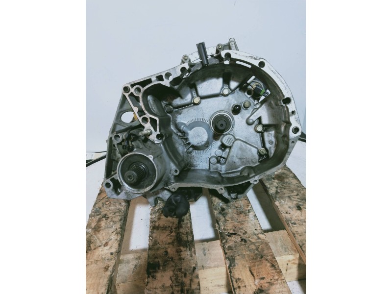 Recambio de caja cambios para volvo serie 440 turbo referencia OEM IAM M59373E D030373 