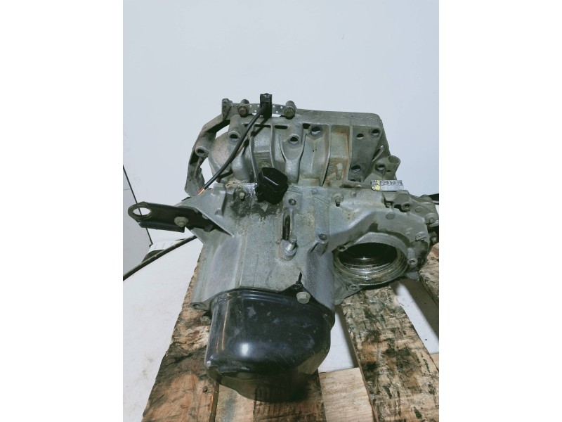 Recambio de caja cambios para volvo serie 440 turbo referencia OEM IAM M59373E D030373 