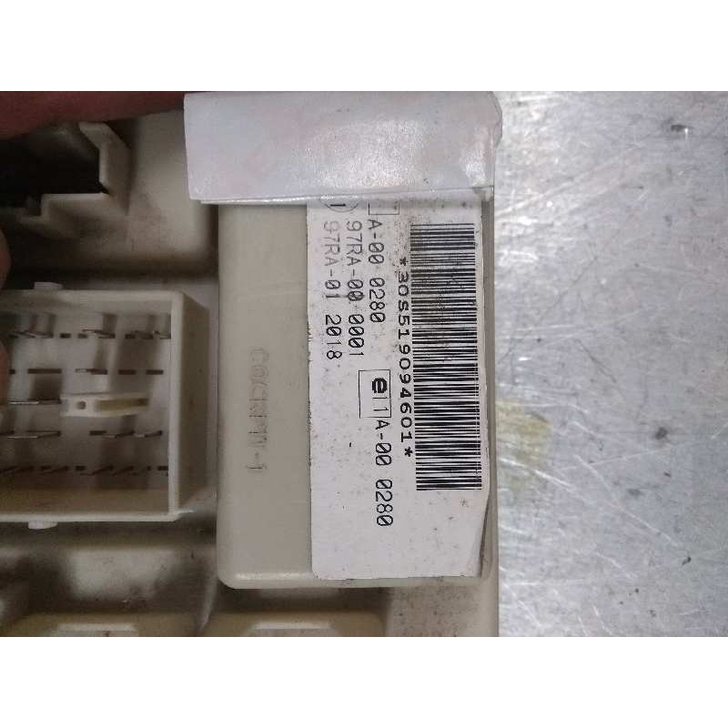 Recambio de caja reles / fusibles para ford focus c-max (cap) 1.6 tdci cat referencia OEM IAM 6M5T14014ARA F1790C 