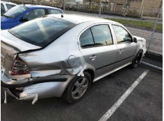 skoda octavia berlina (1u2) del año 2001 2