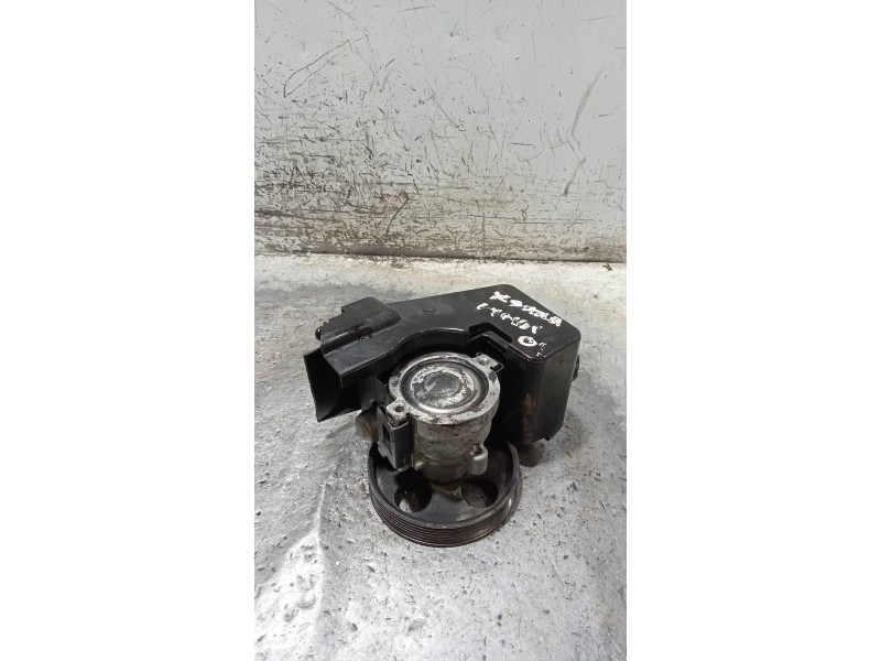 Recambio de bomba direccion para citroen xsara berlina 1.4 hdi satisfaction referencia OEM IAM 9644464380  